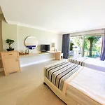 Palm Bay Hotel 3*