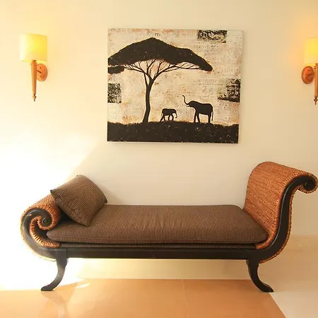 Palm Bay Hotell 3*