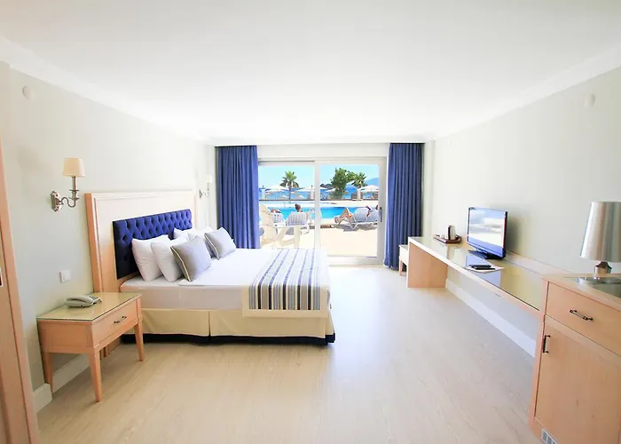 Palm Bay Szálloda Emecik