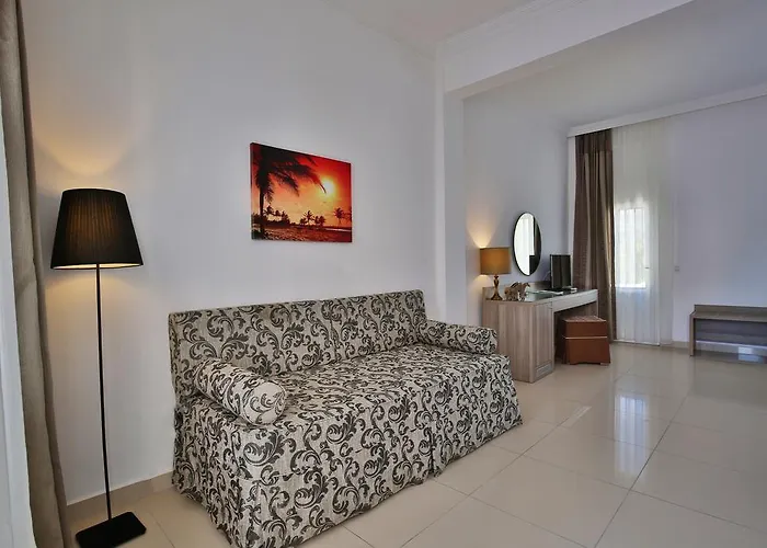 Palm Bay Szálloda Emecik