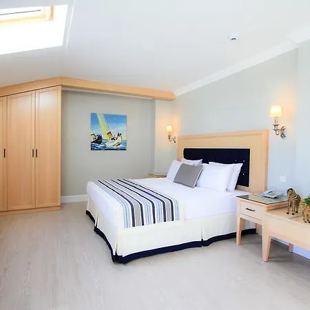 Palm Bay Emecik